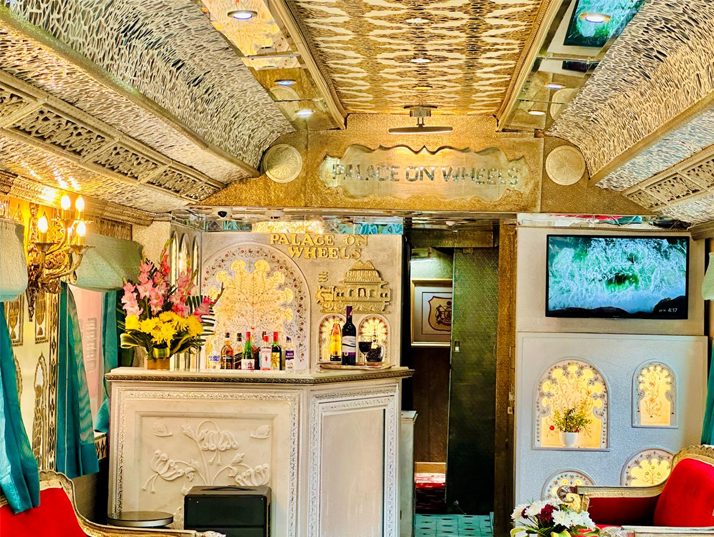 The Swarn Mahal bar aboard the Palace on Wheels